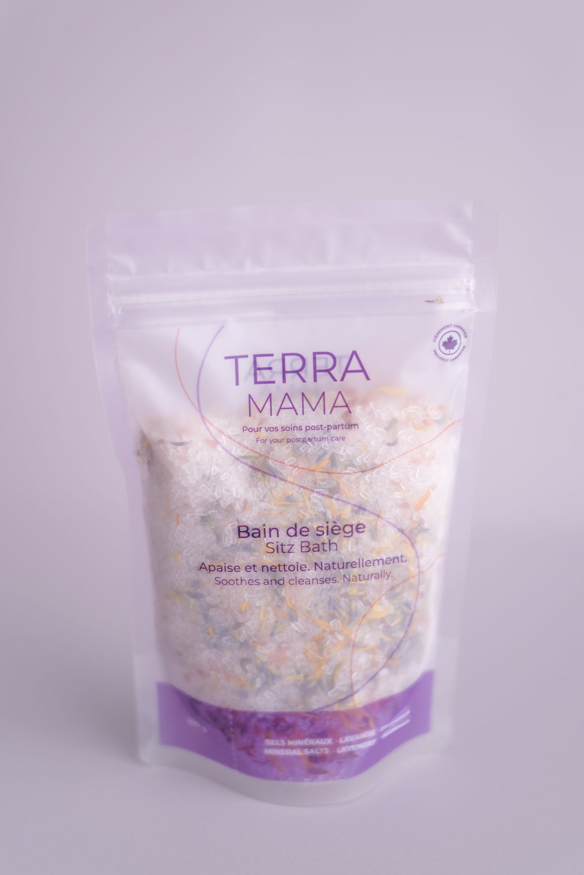 TerraMama herbal sitz bath for postpartum period.
Bain de siège TerraMama pour la periode après l’accouchement
